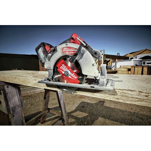 Factory Reconditioned Milwaukee 2732-80 M18 FUEL 7-1/4 in. Circular Saw (Tool Only) - Image 3