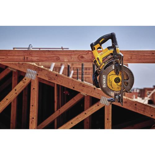 Factory Reconditioned DEWALT FLEXVOLT 60V 9.0Ah MAX 7-1/4 in. Worm Drive Style Saw Kit - DCS577X1R - Image 5
