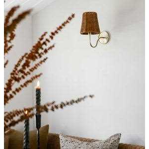 Visual Comfort Signature Lyndsie Wall Sconce - Image 2