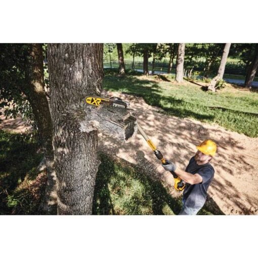 DEWALT 20V Max XR Cordless Pole Saw - Image 3