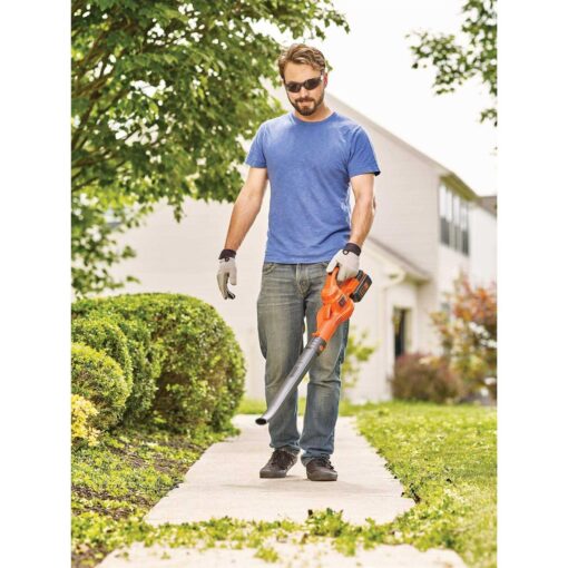 BLACK+DECKER 40V MAX Cordless Sweeper - Image 3
