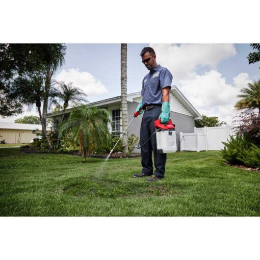 Milwaukee 2528-21G2 M12 2 Gallon Handheld Sprayer Kit - Image 2