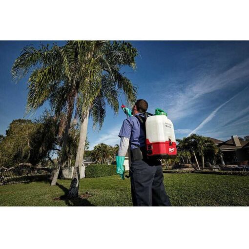 Milwaukee 2820-20PS M18 SWITCH Tank 4 Gallon Backpack Sprayer - Image 5