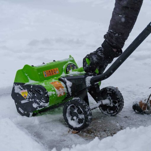 Earthwise SN74016 40-Volt Cordless Electric Snow Shovel - Image 2