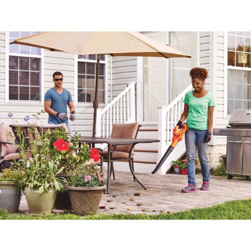 BLACK+DECKER LCC222 20V MAX Lithium String Trimmer/Edger - Image 3