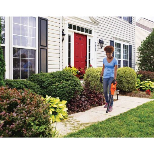 BLACK+DECKER LCC222 20V MAX Lithium String Trimmer/Edger - Image 4