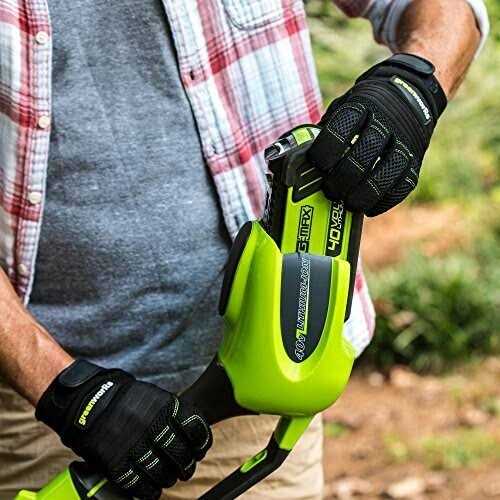 Greenworks 40V 8-inch Cordless Pole Saw with Hedge Trimmer - Image 3