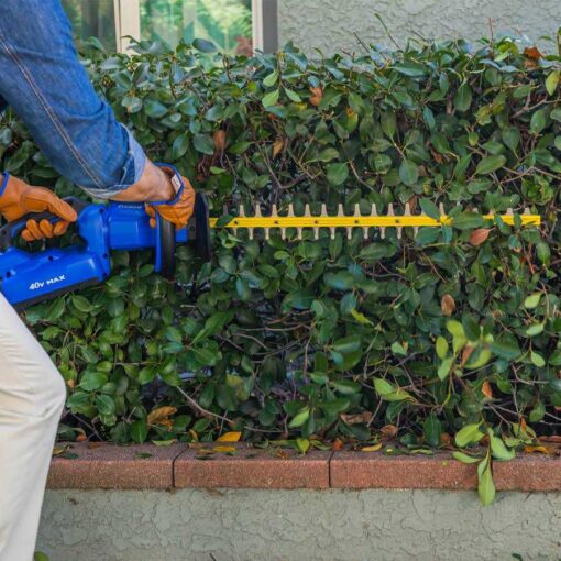 Lowe’s Kobalt Gen4 40-volt 24-in Battery Hedge Trimmer 2 Ah KHT 1040A-03 - Image 2