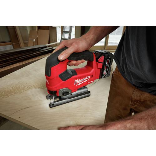 Milwaukee 2737-21 M18 FUEL D-Handle Jig Saw Kit - Image 9