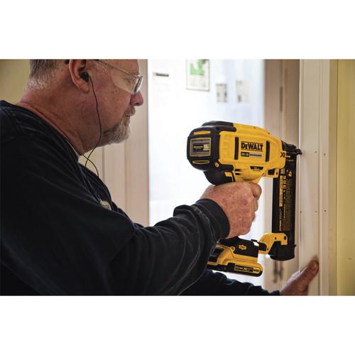 DEWALT 20V MAX Cordless Lithium-Ion XR 18 GA Cordless Brad Nailer Kit - DCN680D1 - Image 2