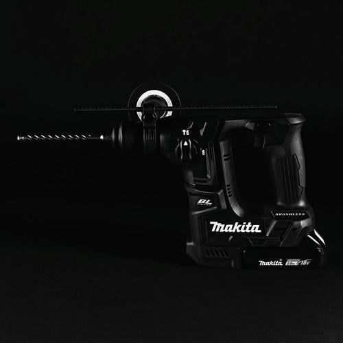 Makita 18V LXT Lithium-Ion Sub-Compact Brushless 11-16 in. Rotary Hammer Kit, accepts SDS-PLUS bits, 65-Piece. Accessory Set - XRH06RBX - Image 12