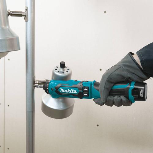 Makita 7.2V Lithium-Ion 1/4 in. Cordless Hex Drill Driver Kit with Auto-Stop Clutch (1.5 Ah) - DF012DSE - Image 7