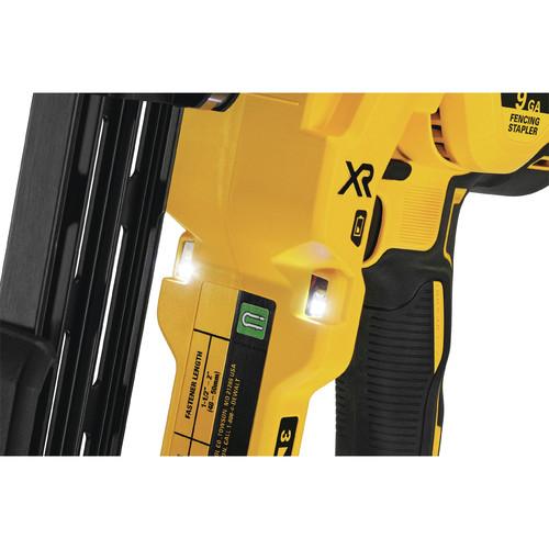 DEWALT 20V MAX XR 9GA Fencing Stapler Kit with (2) 5 Ah Li-Ion Batteries - DCFS950P2 - Image 7