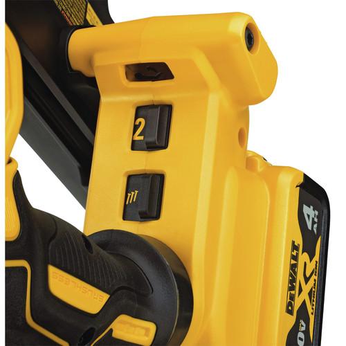DEWALT 20V MAX 21-degree Plastic Collated Framing Nailer Kit - DCN21PLM1 - Image 5