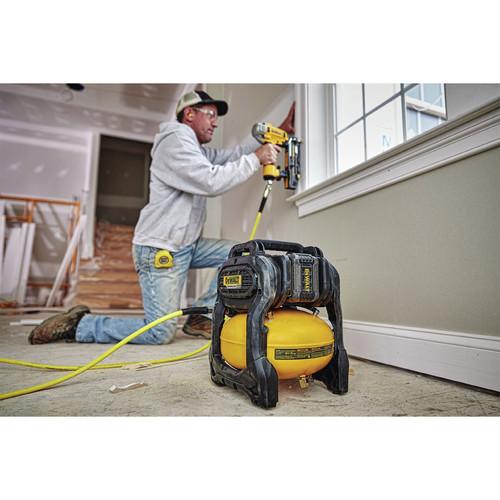 DEWALT FlexVolt 60V MAX 2.5 Gal. Cordless Air Compressor Kit - DCC2560T1 - Image 18