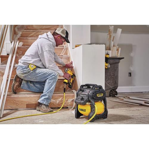 DEWALT FlexVolt 60V MAX 2.5 Gal. Cordless Air Compressor Kit - DCC2560T1 - Image 20