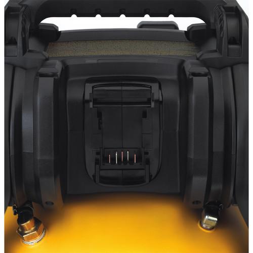 DEWALT FlexVolt 60V MAX 2.5 Gal. Cordless Air Compressor Kit - DCC2560T1 - Image 8