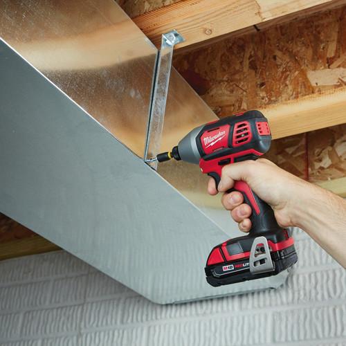 Milwaukee 2656-22CT M18 Lithium-Ion 1/4 in. Hex Compact Impact Driver Kit (1.5 Ah) - Image 7