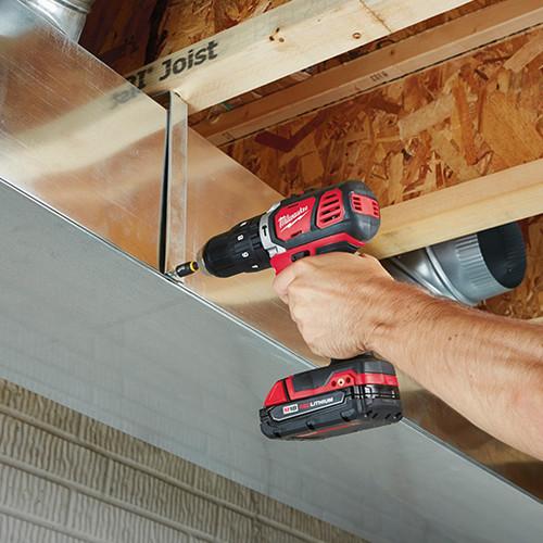 Milwaukee 2607-22CT M18 Lithium-Ion 1/2 in. Cordless Hammer Drill Driver Kit (2 Ah) - Image 3