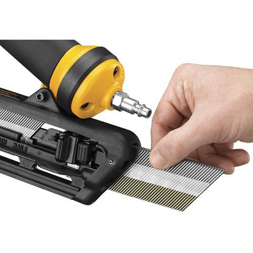 DEWALT 15-Gauge 1 in. – 2-1/2 in. Angled Finish Nailer Kit - D51276K - Image 6