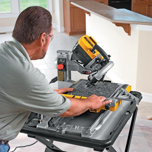 DEWALT 10 in. Wet Tile Saw with Stand - D24000S - Image 28