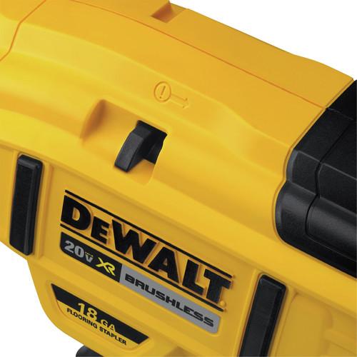 DEWALT 20V MAX XR 18 Gauge Cordless Framing Stapler - DCN682M1 - Image 5