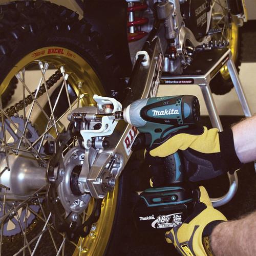 Makita 18V LXT Lithium-Ion 1/2 in. Impact Wrench (Tool Only) - XWT05Z - Image 2