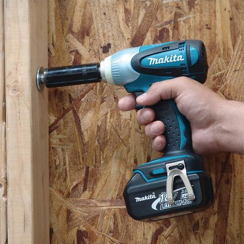 Makita 18V LXT Lithium-Ion 1/2 in. Impact Wrench (Tool Only) - XWT05Z - Image 3