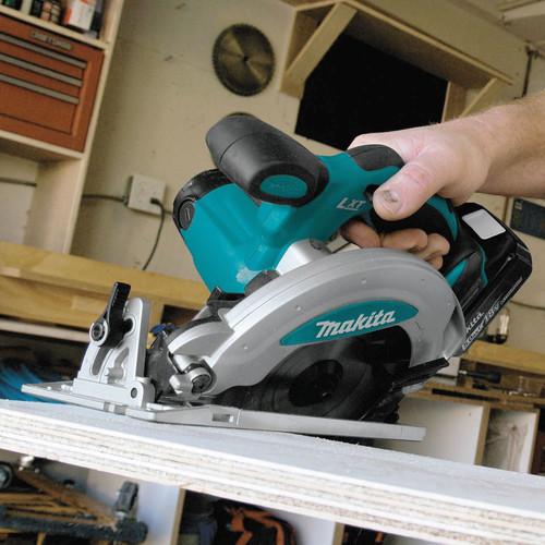 Makita 18V LXT 5.0 Ah Cordless Lithium-Ion 6-1/2 in. Circular Saw Kit - XSS01T - Image 3