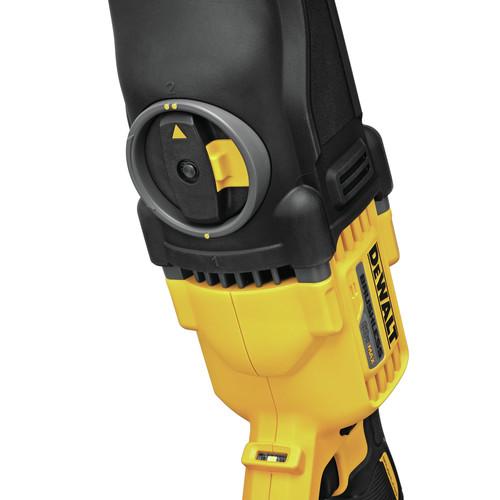 DEWALT 60V MAX Lithium-Ion In-Line 1/2 in. Cordless Stud and Joist Drill Kit with E-Clutch System (9 Ah) - DCD470X1 - Image 4