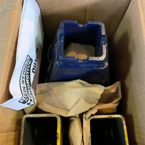 HEIN-WERNER HW93524F Vehicle Stand 2 Pack Brand New