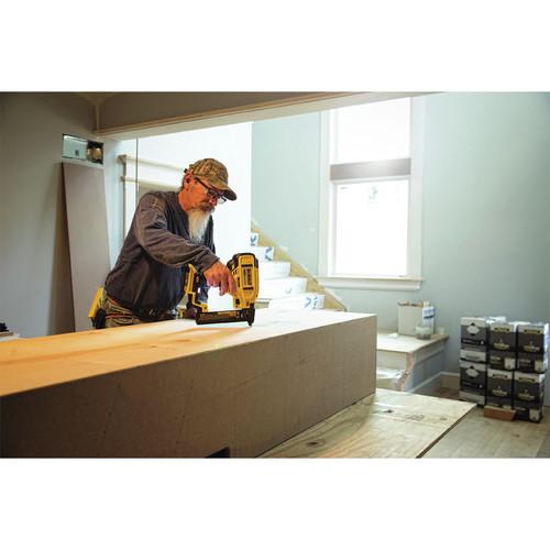 DEWALT 20V MAX Cordless Lithium-Ion 18 Gauge Narrow Crown Stapler Kit - DCN681D1 - Image 15