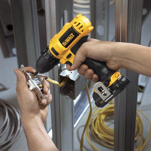 DEWALT 12V MAX Lithium-Ion 3/8 in. Cordless Drill Driver Kit with Keyless Chuck (1.5 Ah) - DCD710S2 - Image 7