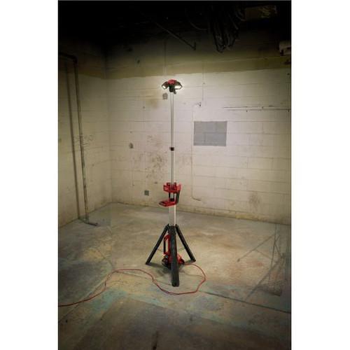 Milwaukee 2135-21HD M18 ROCKET Cordless Lithium-Ion LED Tower Light-Charger - Image 9