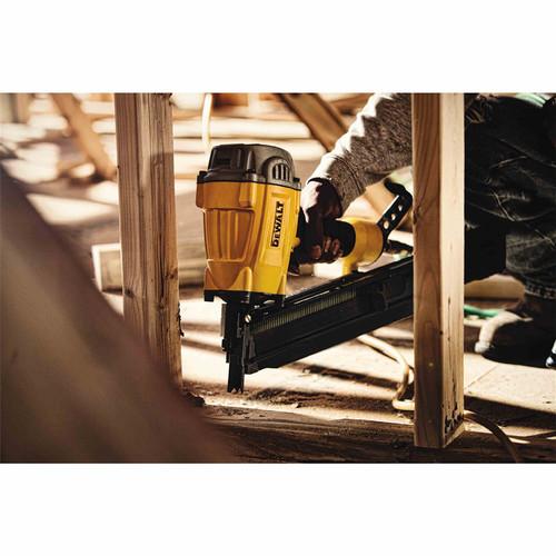 Factory Reconditioned DEWALT 28 Degree 3-1/4 in. Wire Weld Framing Nailer - DWF83WWR - Image 3