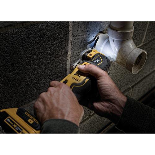 DEWALT 20V MAX XR Lithium-Ion Brushless Oscillating Multi-Tool Kit - DCS355D1 - Image 3