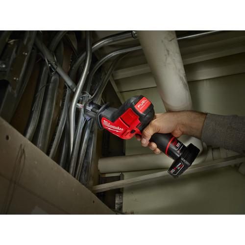Milwaukee 2520-21XC M12 FUEL Cordless HACKZALL Reciprocating Saw Kit with XC Battery - Image 9