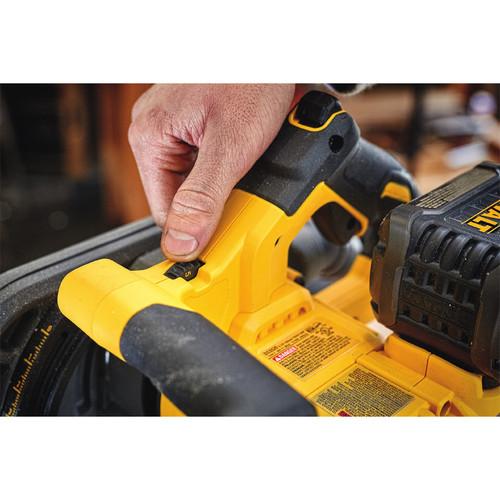 DEWALT FLEXVOLT 60V MAX 6-1/2 in. Cordless TrackSaw Kit - DCS520T1 - Image 6
