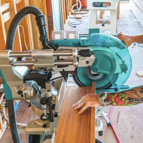 Makita 18V X2 LXT Lithium-Ion (36V) Brushless Cordless 12 in. Dual-Bevel Sliding Compound Miter Saw with AWS and Laser (Tool Only) - XSL08Z - Image 19
