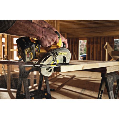 Factory Reconditioned DEWALT 60V MAX Cordless Lithium-Ion 7-1/4 in. Circular Saw Kit with FlexVolt Battery - DCS575T1R - Image 9