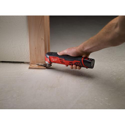 Milwaukee 2426-22 M12 Cordless Lithium-Ion Multi-Tool Kit - Image 12