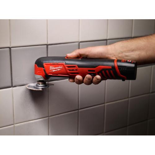 Milwaukee 2426-22 M12 Cordless Lithium-Ion Multi-Tool Kit - Image 6
