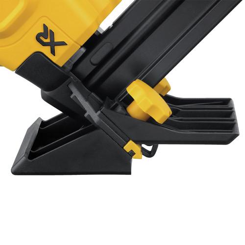 DEWALT 20V MAX XR 18 Gauge Flooring Stapler (Tool Only) - DCN682B - Image 6