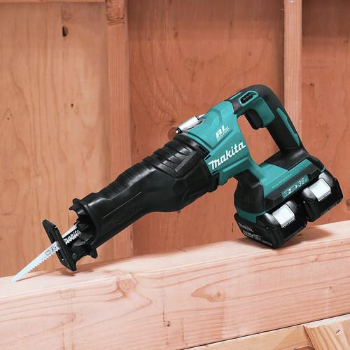Factory Reconditioned Makita 18V X2 LXT Lithium-Ion (36V) Brushless Cordless Recipro Saw Kit (5.0Ah) - XRJ06PT-R - Image 4