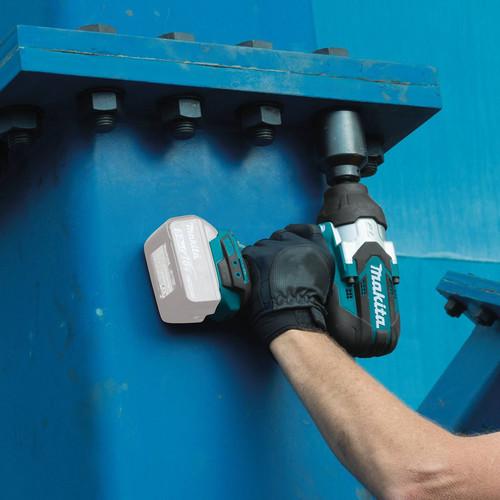 Makita 18V LXT Cordless Lithium-Ion Brushless High Torque 1/2 in. Drive Utility Impact Wrench (Tool Only) - XWT08XVZ - Image 5