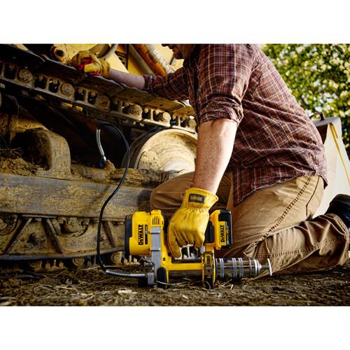 DEWALT 20V MAX Cordless Lithium-Ion Grease Gun - DCGG571M1 - Image 5