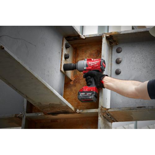 Milwaukee 2766-20 M18 FUEL High Torque 1/2 in. Impact Wrench with Pin Detent (Tool Only) - Image 2
