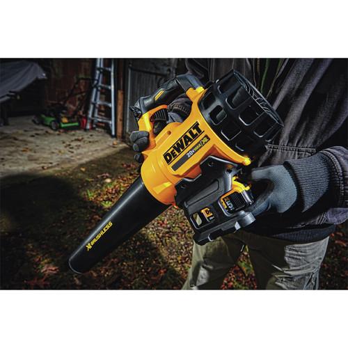 DEWALT 20V MAX 5.0 Ah Li-Ion Brushless Blower - DCBL720P1 - Image 6
