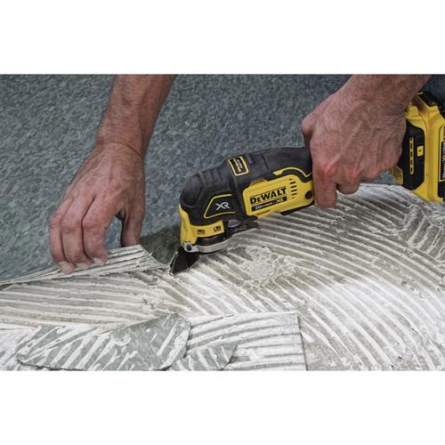 Factory Reconditioned DEWALT 20V MAX XR Cordless Lithium-Ion Brushless Oscillating Multi-Tool Kit - DCS355D1R - Image 9