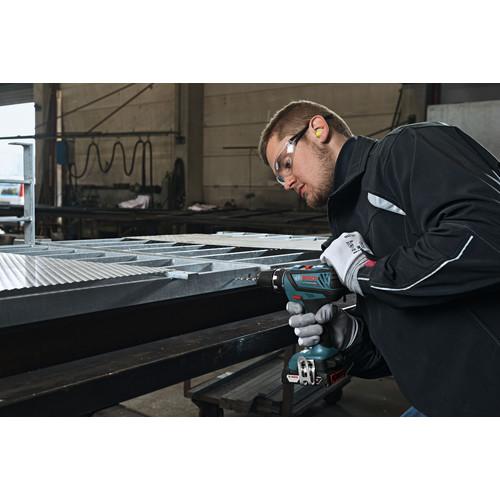 Bosch 18V 4-Tool Combo Kit with 1-2 In. Drill-Driver, 1-4 In and 1-2 In. Impact Driver, Reciprocating Saw and LED Worklight - GXL18V-496B22 - Image 4